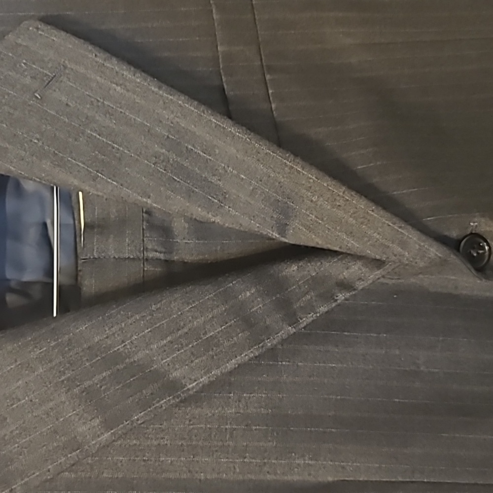 Hickey Freeman 43L 36x32 Charcoal Striped 3-Button Suit - Picture 2 of 10